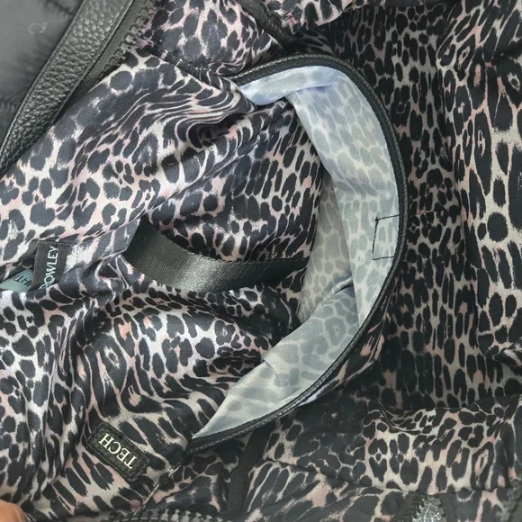 CYNTHIA ROWLEY Large Duffle Weekender Overnight Bag Detachable Strap - Picture 10 of 16